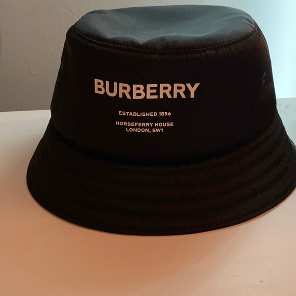 Burberry Horseferry Print  Bucket Hat - Picture 1 of 3